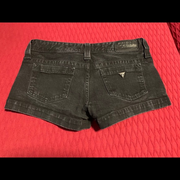 Guess Jean shorts size 28 - Picture 2 of 4